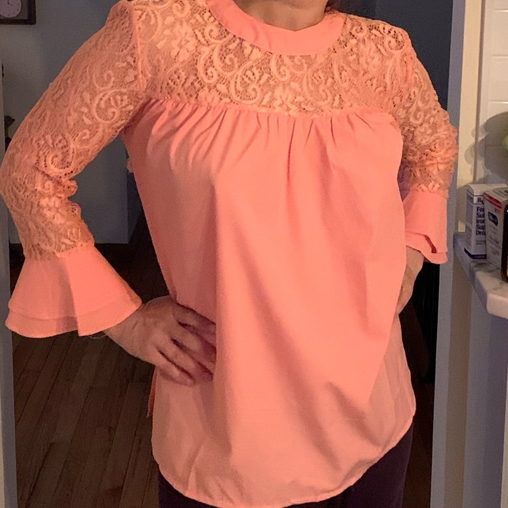Summer Staple Blouse in coral/pink